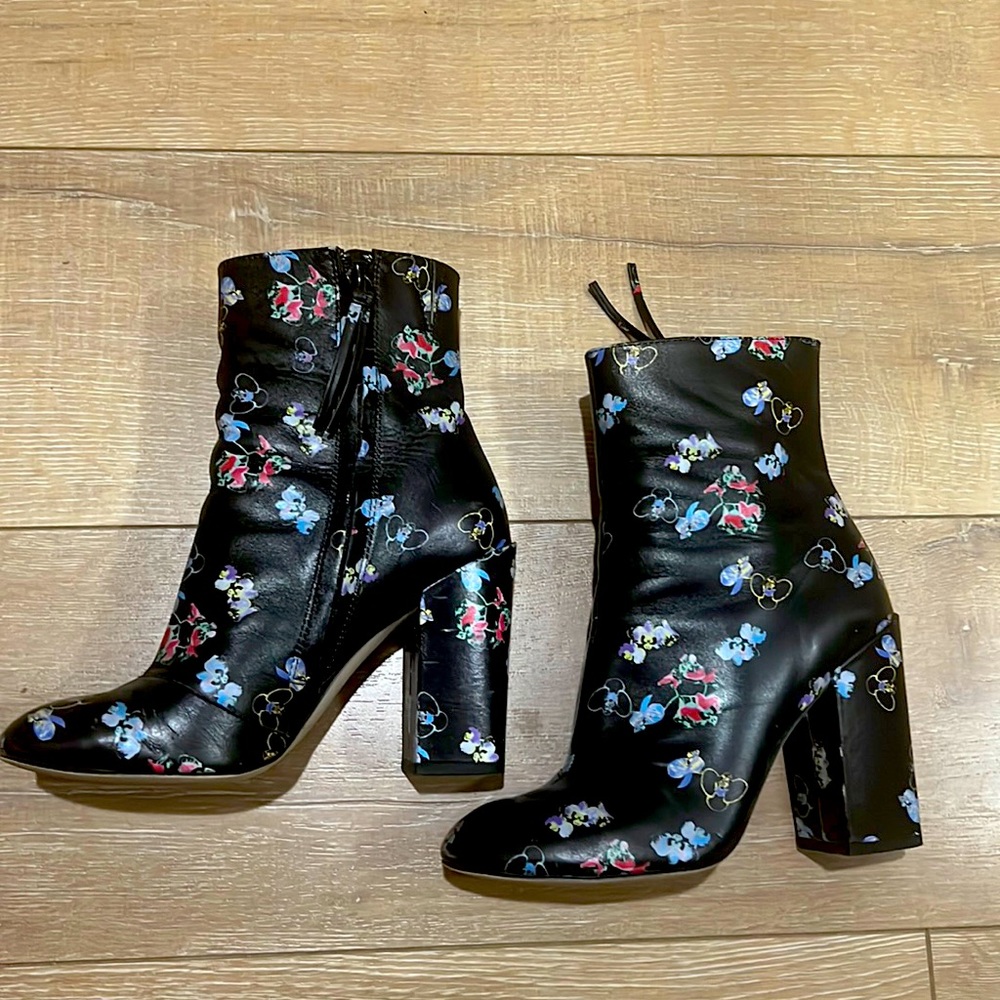 Rare leather Rebecca Minkoff booties